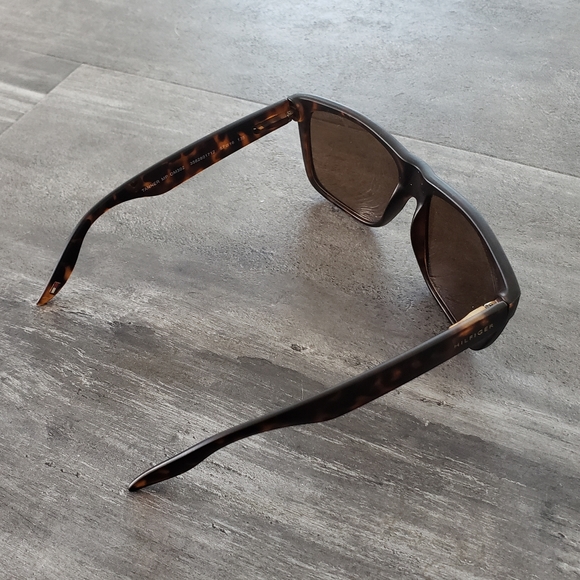 Brown Havana Tommy Hilfiger Sunglasses - Picture 2 of 5